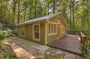 Private Cabin with Deck, 25 Miles from Atlanta!